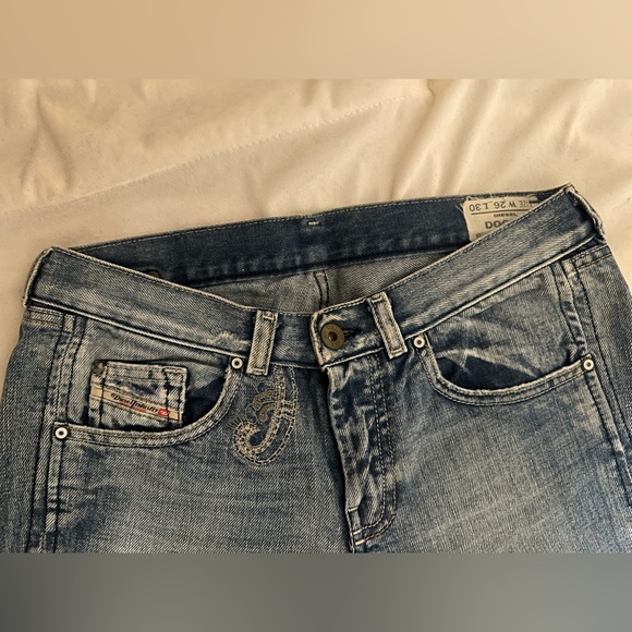 Diesel “Doozy” Jeans with Embroidery. W26 L30 straight-skinny - Picture 2 of 4